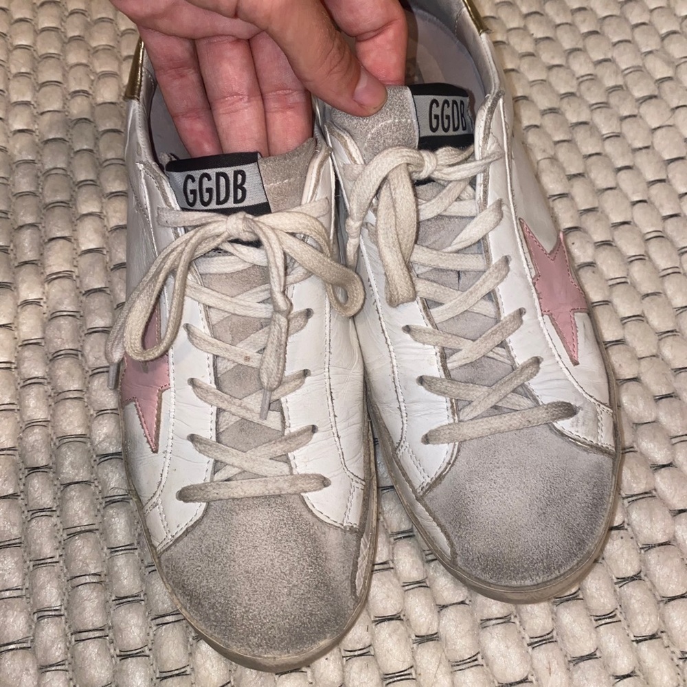 Golden goose superstar sneaker